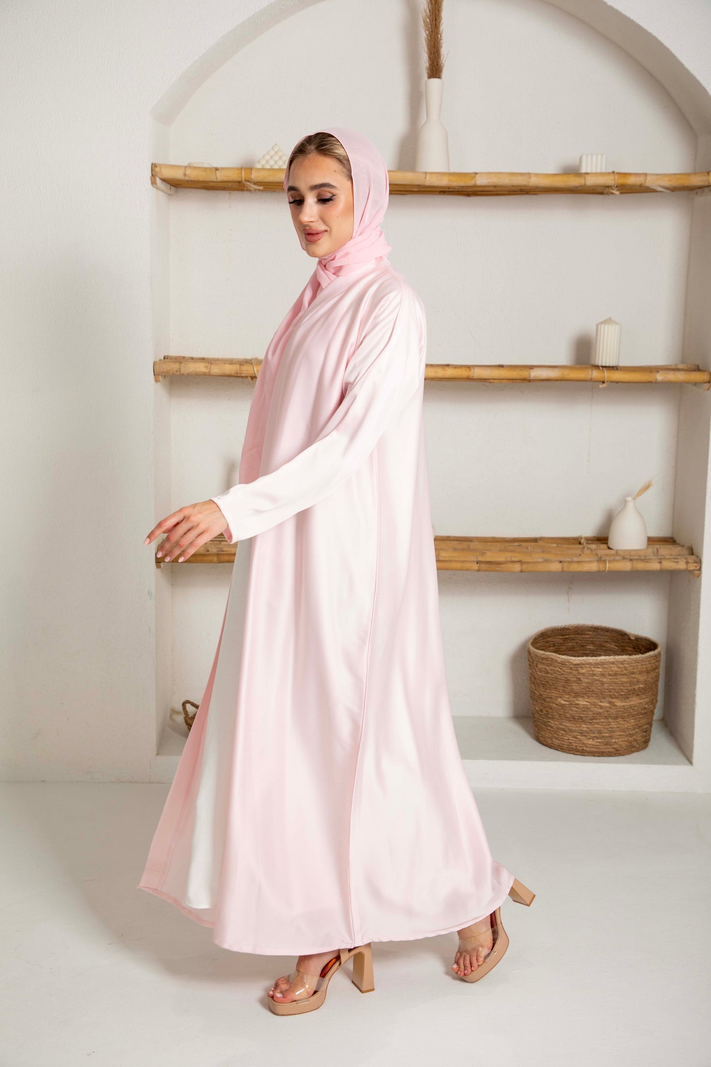 Gentle Aura Abaya