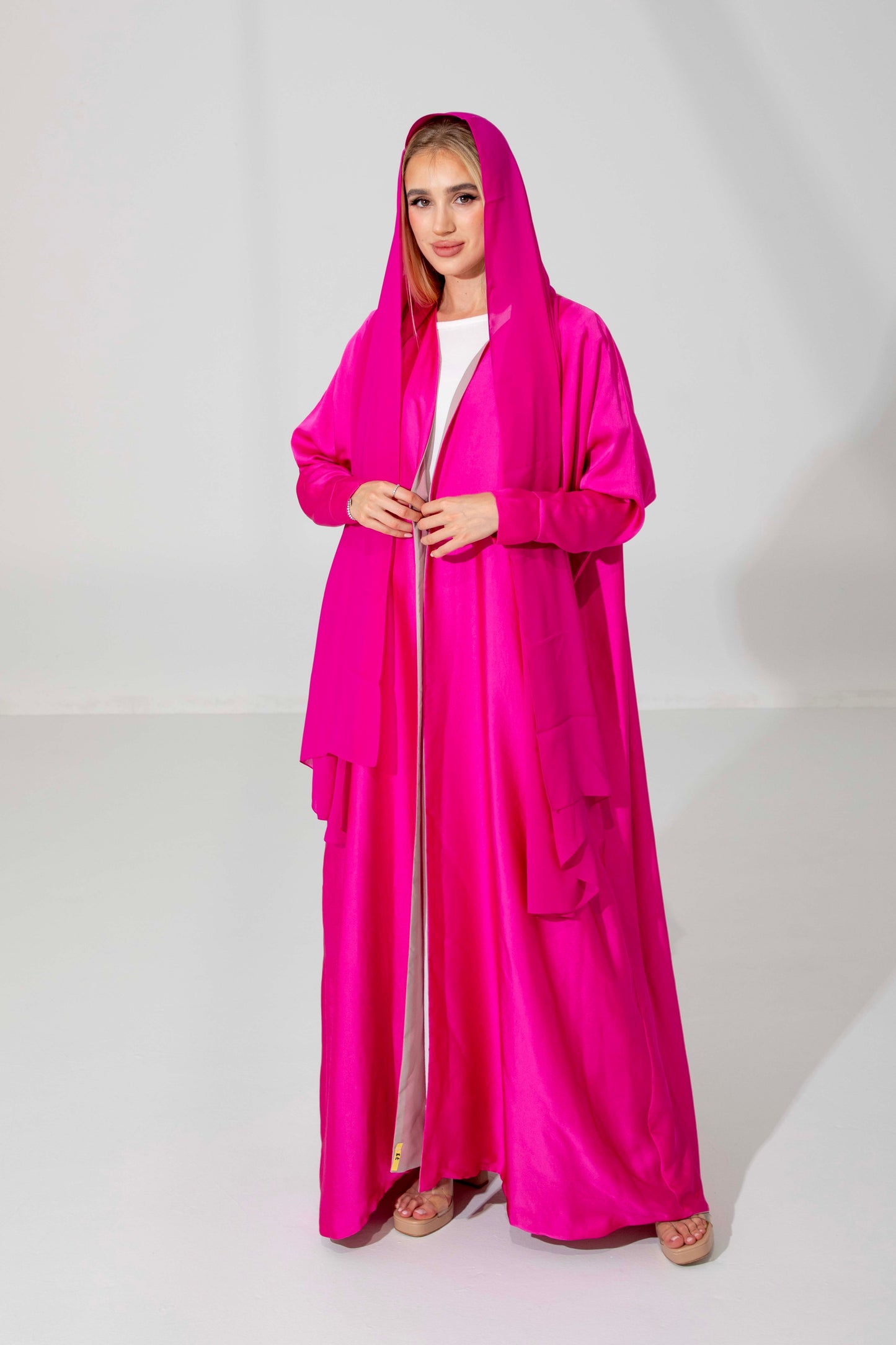 Bahraini Bliss Abaya