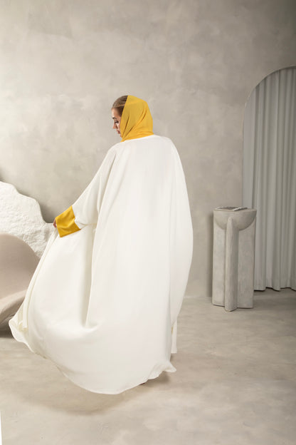 Bahraini Duet Abaya